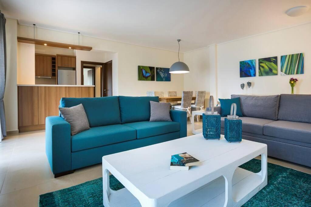 Eucalyptus Suite Sea View Karavomylos Eksteriør billede