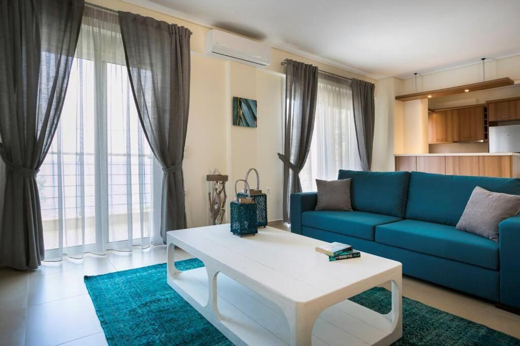 Eucalyptus Suite Sea View Karavomylos Eksteriør billede