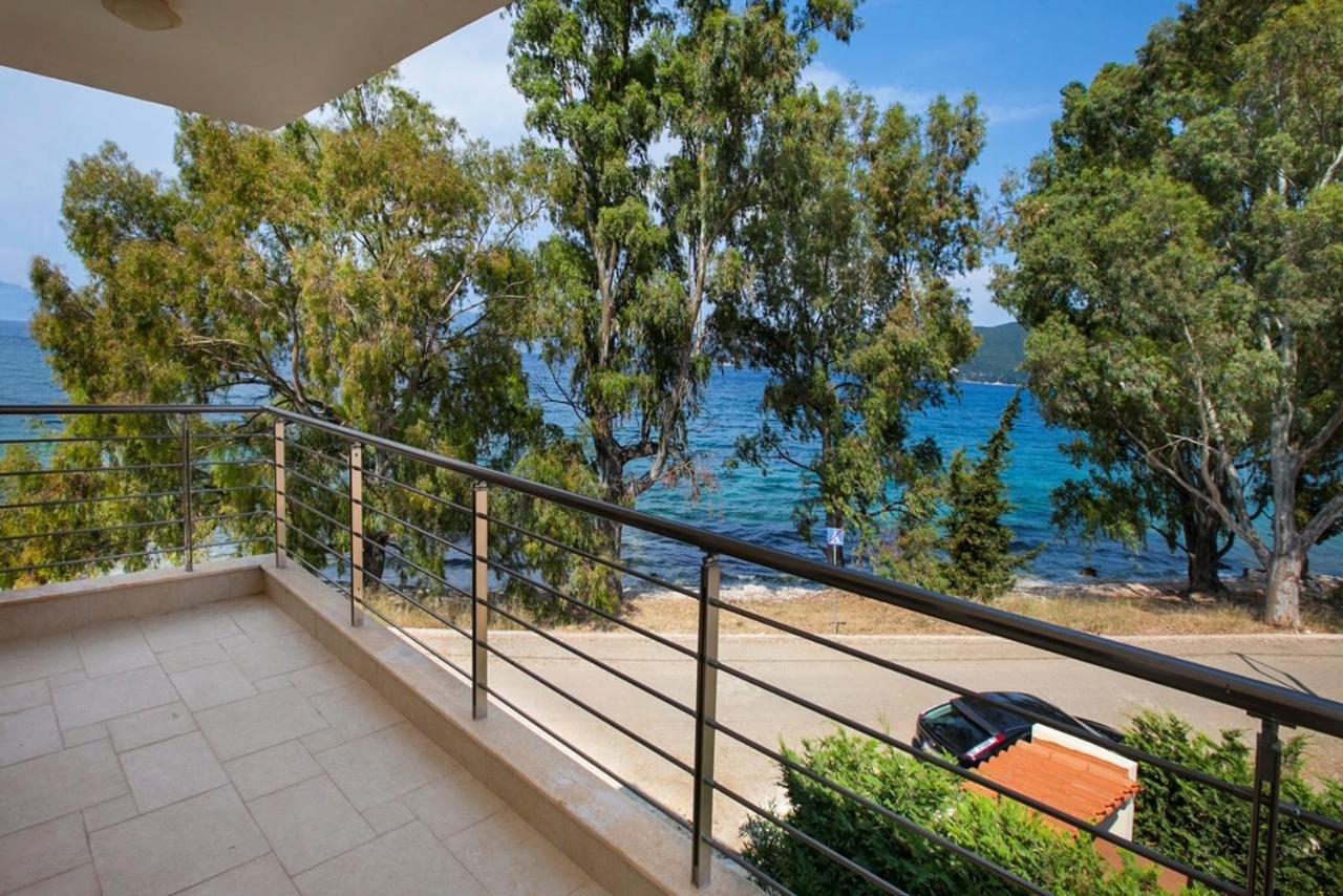 Eucalyptus Suite Sea View Karavomylos Eksteriør billede