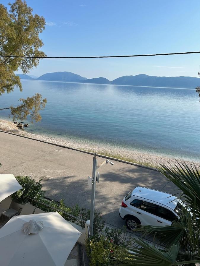 Eucalyptus Suite Sea View Karavomylos Eksteriør billede
